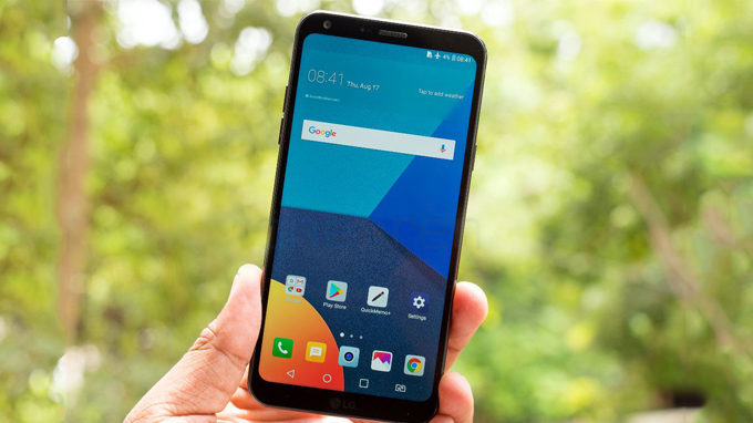 Màn hình của LG Q6 Hàn Quốc